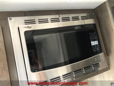 2019 Mercedes-Benz Sprinter 4500  *Super Nice RV! - Photo 20 - Tucson, AZ 85705