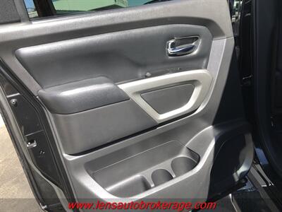 2017 Nissan Titan SV  *Bad A$$ SuperCrew 4x4! - Photo 16 - Tucson, AZ 85705