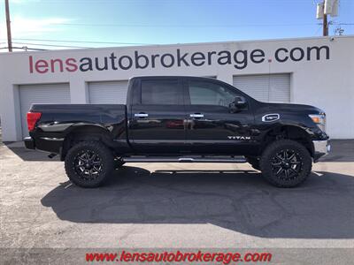 2017 Nissan Titan SV  *SuperCrew 4x4! Truck