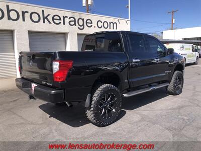 2017 Nissan Titan SV  *Bad A$$ SuperCrew 4x4! - Photo 8 - Tucson, AZ 85705