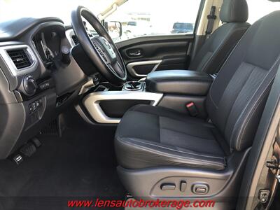 2017 Nissan Titan SV  *Bad A$$ SuperCrew 4x4! - Photo 11 - Tucson, AZ 85705