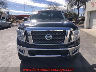 2017 Nissan Titan SV  *Bad A$$ SuperCrew 4x4! - Photo 3 - Tucson, AZ 85705