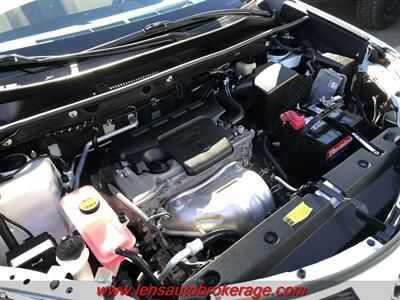 2015 Toyota RAV4 XLE  *Carfax 1 Owner! - Photo 25 - Tucson, AZ 85705
