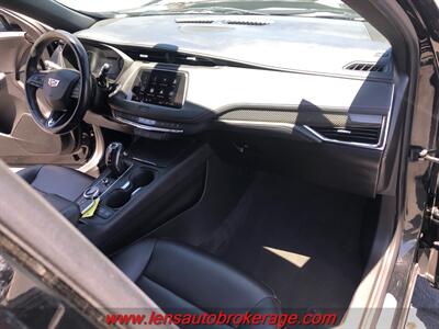 2019 Cadillac XT4 Sport  **ONLY 63K MILES** - Photo 22 - Tucson, AZ 85705
