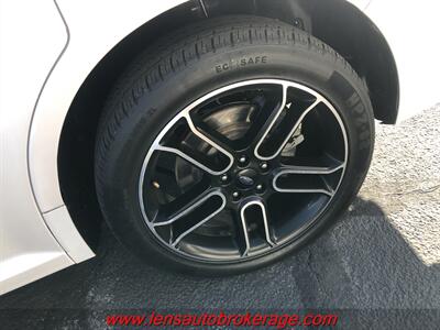 2015 Ford Flex SEL  *Just Hit The Lot! - Photo 25 - Tucson, AZ 85705