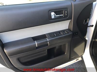 2015 Ford Flex SEL  *Just Hit The Lot! - Photo 9 - Tucson, AZ 85705
