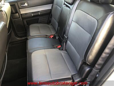2015 Ford Flex SEL  *Just Hit The Lot! - Photo 17 - Tucson, AZ 85705