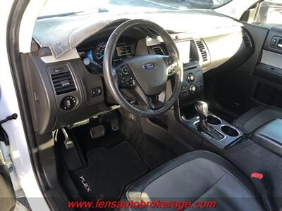 2015 Ford Flex SEL  *Just Hit The Lot! - Photo 10 - Tucson, AZ 85705