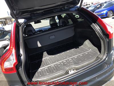 2015 Volvo XC60 T6 Drive-E Platinum  *One Sweet SUV! - Photo 19 - Tucson, AZ 85705
