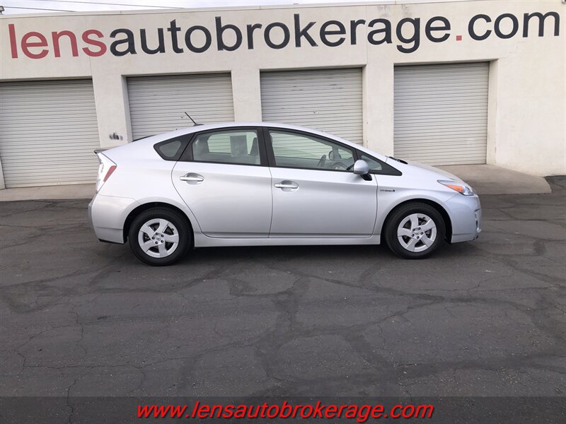 2011 Toyota Prius Three  *Super Clean Fuel Saver!
