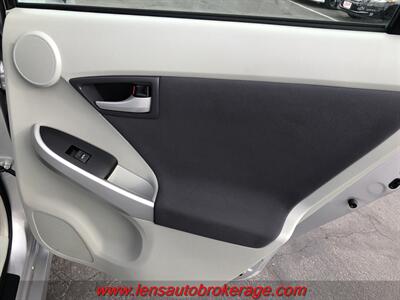 2011 Toyota Prius Three  *Super Clean Carfax 1 Owner Fuel Saver! - Photo 18 - Tucson, AZ 85705