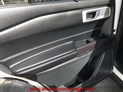 2020 Ford Explorer ST  4x4 *Super Sporty ST! CARFAX 1 OWNER! - Photo 16 - Tucson, AZ 85705