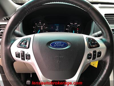 2015 Ford Explorer XLT  **CARFAX 1 OWNER** - Photo 13 - Tucson, AZ 85705