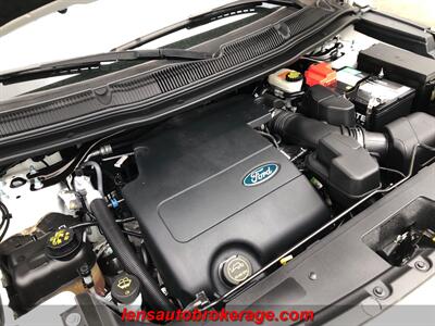 2015 Ford Explorer XLT  **CARFAX 1 OWNER** - Photo 26 - Tucson, AZ 85705