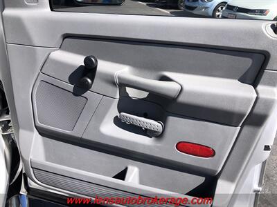 2007 Dodge Ram 2500 ST  *Super Nice 94k Mile Cummins Diesel Quad Cab! - Photo 19 - Tucson, AZ 85705