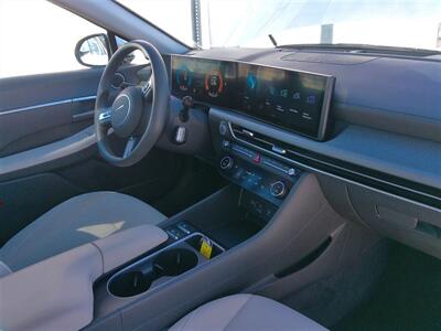 2025 Hyundai SONATA SEL   - Photo 17 - Tucson, AZ 85716