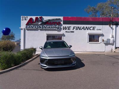 2025 Hyundai SONATA SEL   - Photo 2 - Tucson, AZ 85716