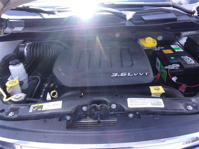 2014 Chrysler Town & Country Touring   - Photo 24 - Tucson, AZ 85716