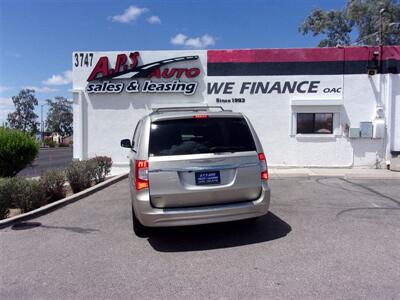 2014 Chrysler Town & Country Touring   - Photo 3 - Tucson, AZ 85716