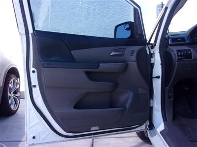 2012 Honda Odyssey Touring Elite   - Photo 7 - Tucson, AZ 85716