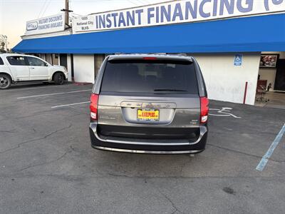 2019 Dodge Grand Caravan SXT - Photo 4 - National City, CA 91950