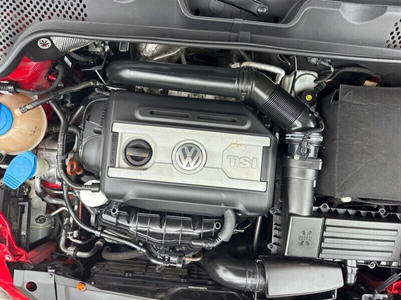 2013 Volkswagen Beetle Turbo 60s Edition photo