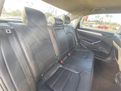 2019 Volkswagen Passat Wolfsburg   - Photo 13 - National City, CA 91950
