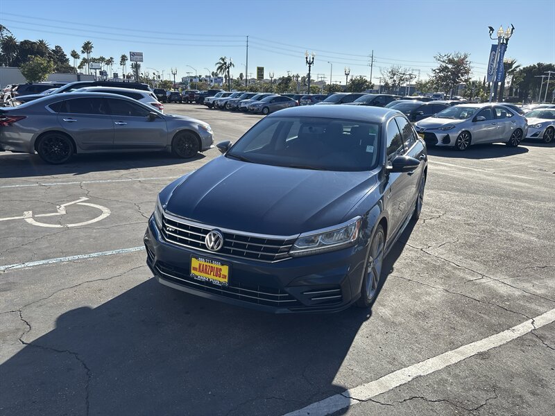 2018 Volkswagen Passat 2.0T S  