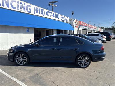 2018 Volkswagen Passat 2.0T S   - Photo 2 - 