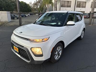 2020 Kia Soul S   - Photo 1 - 