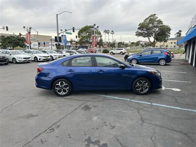 2020 Kia Forte LXS   - Photo 6 - National City, CA 91950