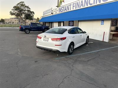 2020 Kia Optima LX - Photo 5 - National City, CA 91950