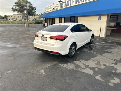 2018 Kia Forte LX - Photo 4 - National City, CA 91950