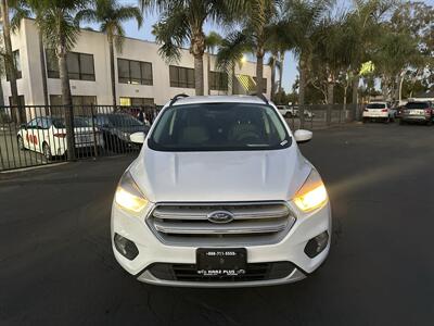 2018 Ford Escape SE - Photo 2 -