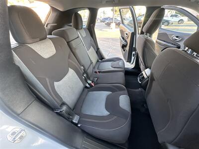 2016 Jeep Cherokee Sport   - Photo 10 - 