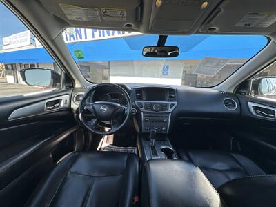 2017 Nissan Pathfinder SL - Photo 8 - National City, CA 91950