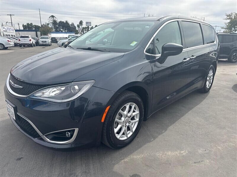 2020 Chrysler Pacifica RUCR53 photo
