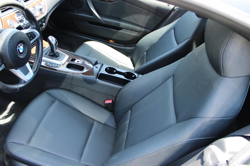 2013 BMW Z4 sDrive28i photo