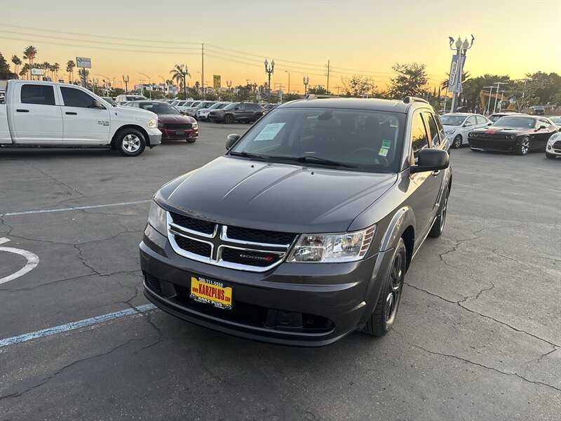 2020 Dodge Journey SE Value  
