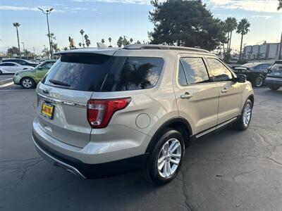 2017 Ford Explorer XLT   - Photo 5 - National City, CA 91950
