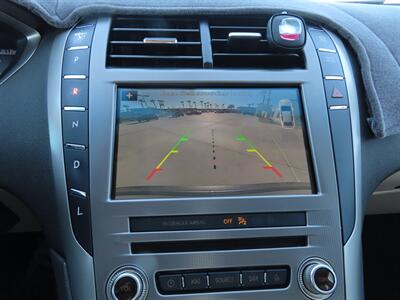 2017 Lincoln MKZ Hybrid Hybrid Reserve - Photo 18 - Lake Havasu City, AZ 86403