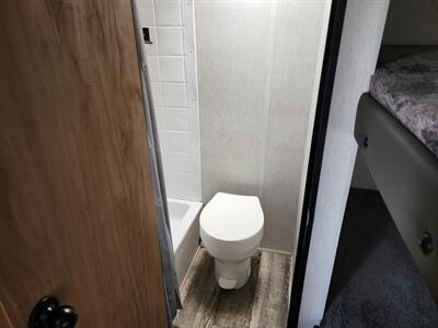 2024 Forest River Cherokee   - Photo 16 - Lake Havasu City, AZ 86403