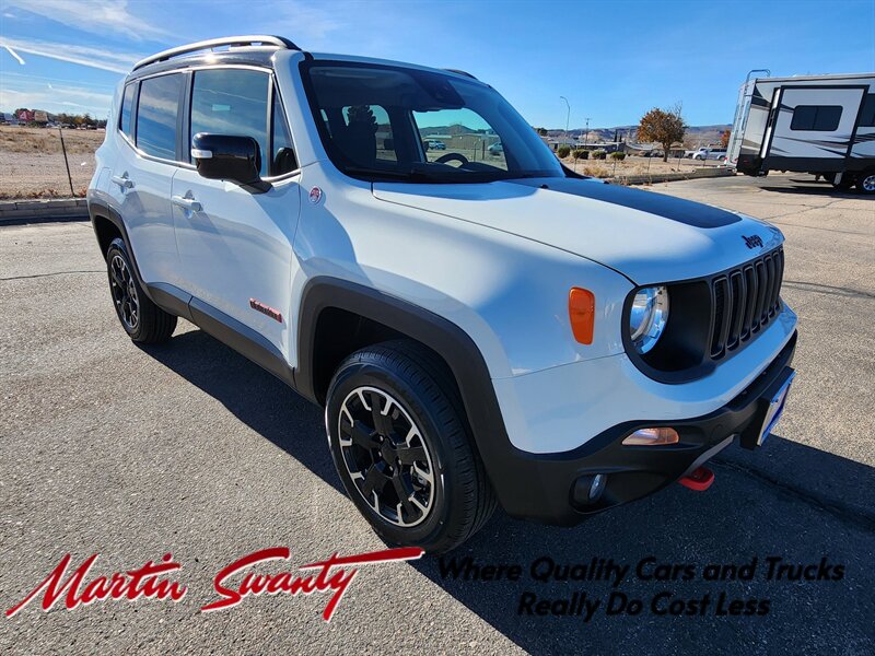 2023 Jeep Renegade Trailhawk  