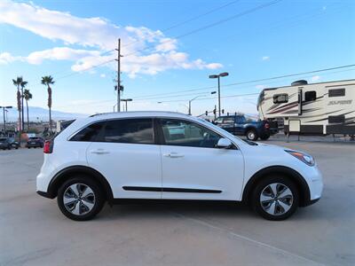 2019 Kia Niro EX   - Photo 7 - Lake Havasu City, AZ 86403
