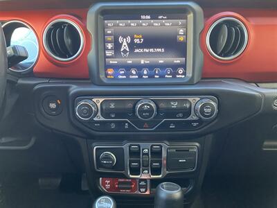 2020 Jeep Gladiator Rubicon   - Photo 21 - Lake Havasu City, AZ 86403