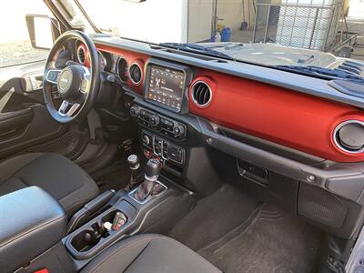 2020 Jeep Gladiator Rubicon   - Photo 16 - Lake Havasu City, AZ 86403