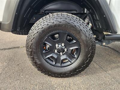 2021 Jeep Gladiator Mojave   - Photo 12 - Lake Havasu City, AZ 86403