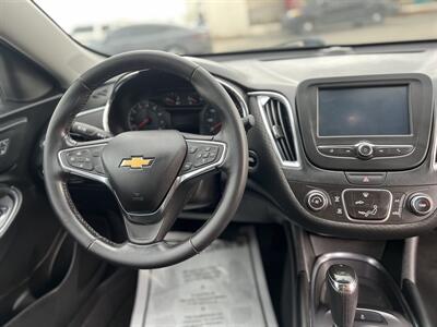 2018 Chevrolet Malibu LT   - Photo 5 - Fruitland, ID 83619