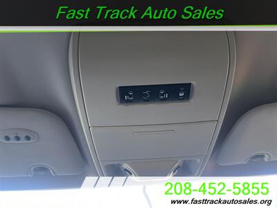 2013 Chrysler Town and Country Touring   - Photo 14 - Fruitland, ID 83619