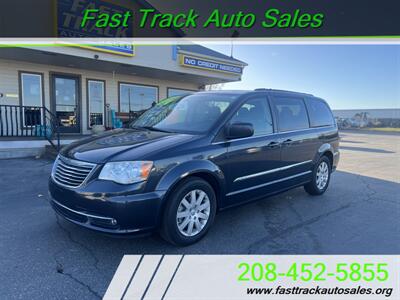 2013 Chrysler Town and Country Touring Minivan